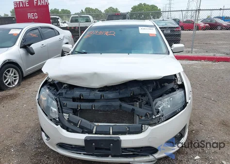 2011 Ford Fusion Sel z USA, uszkodzony, nr VIN 3FAHP0CG3BR339142